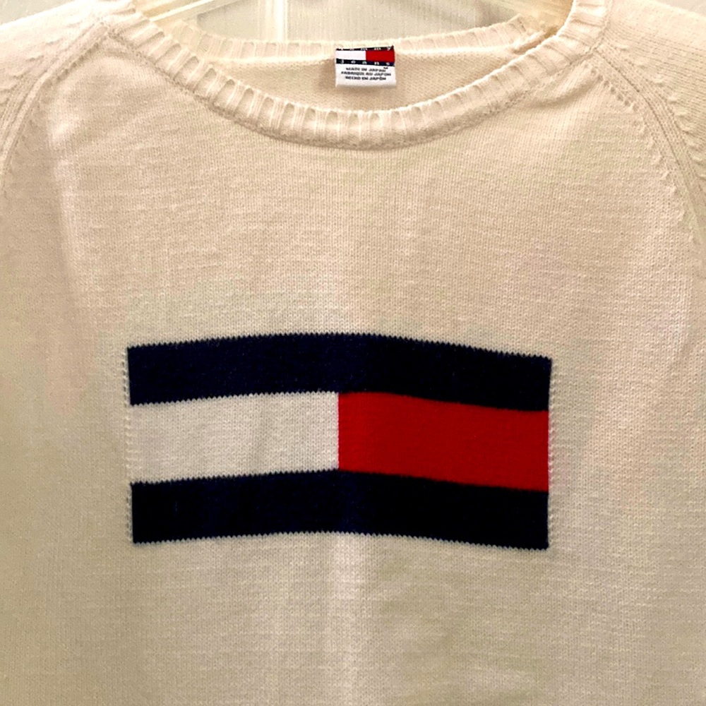 Vintage 90s Tommy Hilfiger Sweater.